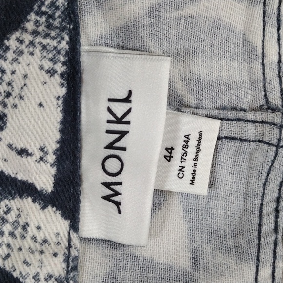 Monki patterned straight leg trousers - Picture 3 of 5